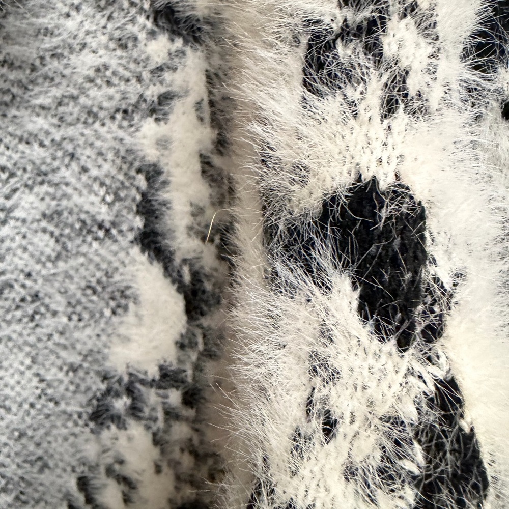 Kismet Black & White Open-Front Patterned Cardigan With Pockets - Picture 5 of 7